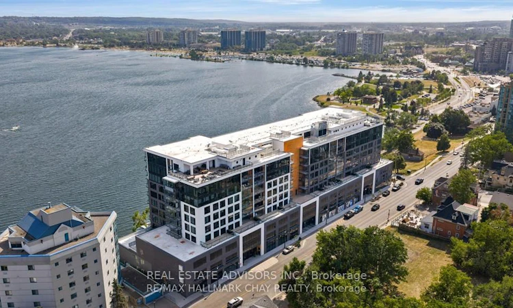 716-185 Dunlop Street E