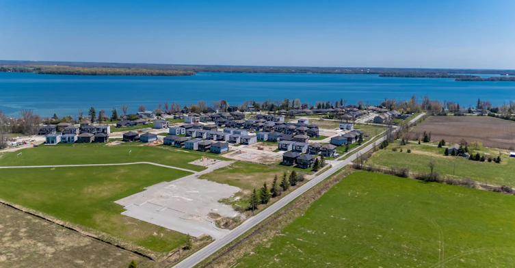 3700 Quayside Drive, Severn, ON, L3V 6H3 - 10