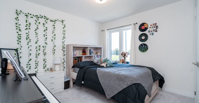 3700 Quayside Drive, Severn, ON, L3V 6H3 - 37