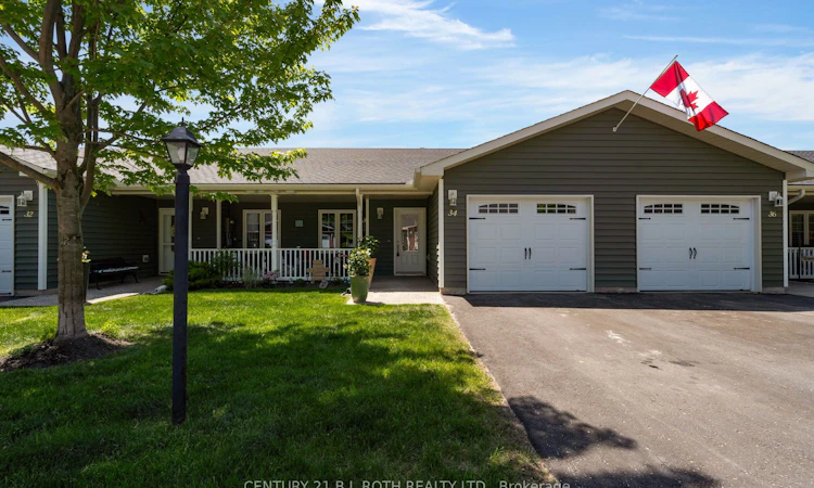 34 Chamberlain Crescent