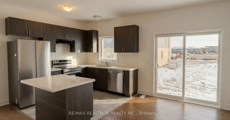 36 Westwood Avenue, Barrie, ON, L9J 0M6 - 3