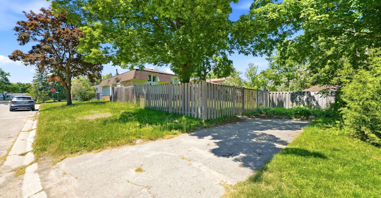 Lower-13 Springdale Drive, Barrie, ON, L4M 5A7 - 22
