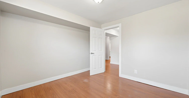 Lower-13 Springdale Drive, Barrie, ON, L4M 5A7 - 14