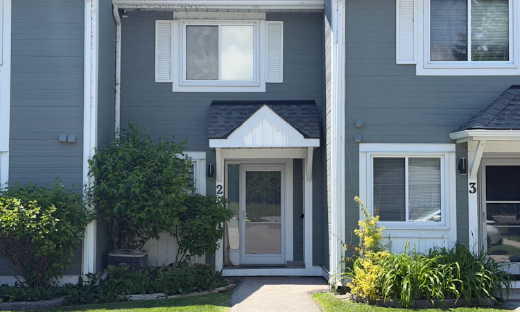 2-2 Laguna Parkway