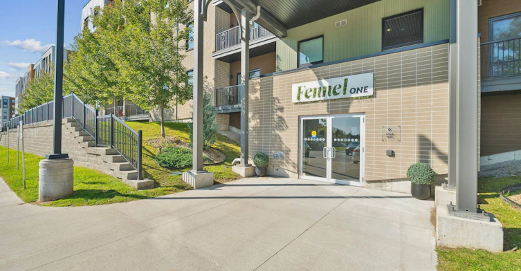 102-6 Spice Way, Barrie, ON, L9J 0J9 - 9
