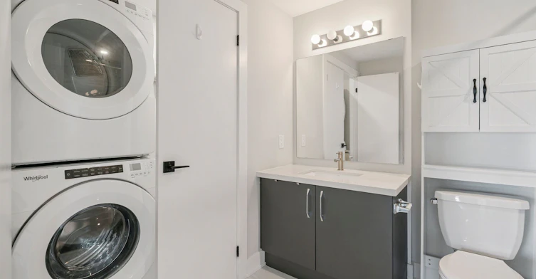102-6 Spice Way, Barrie, ON, L9J 0J9 - 41