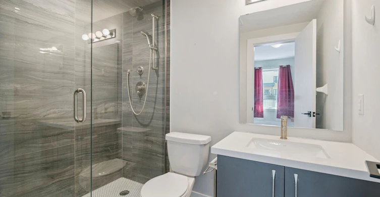 102-6 Spice Way, Barrie, ON, L9J 0J9 - 33