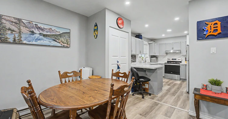 Upper-63 Gunn Street, Barrie, ON, L4M 2H4 - 3
