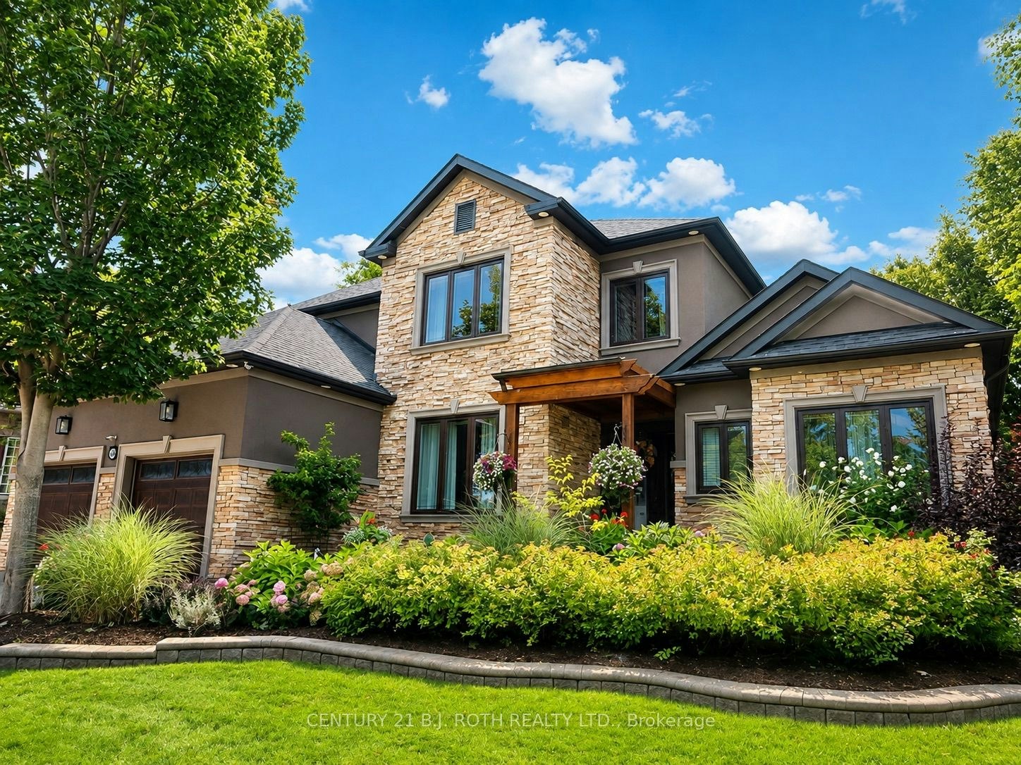 140 Wildwood Trail, Barrie, ON, L4N 7Z7