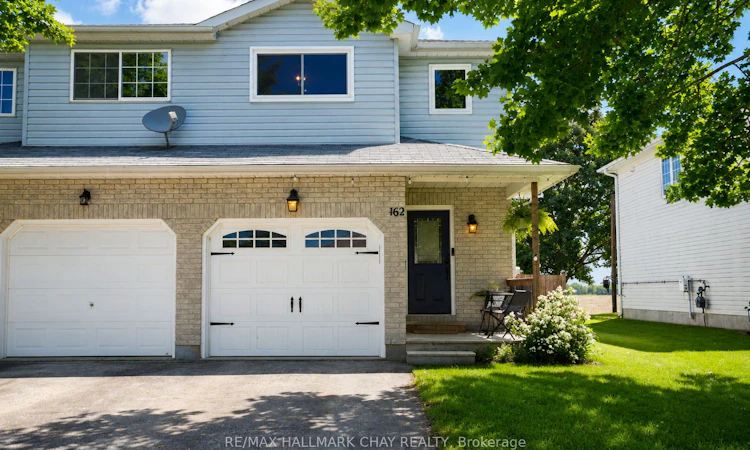 162 Ritchie Crescent