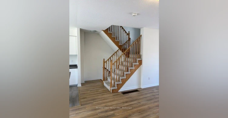 16 Hills Thistle Drive, Wasaga Beach, ON, L9Z 0J3 - 10