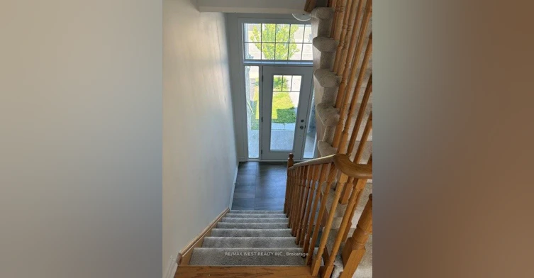 16 Hills Thistle Drive, Wasaga Beach, ON, L9Z 0J3 - 3