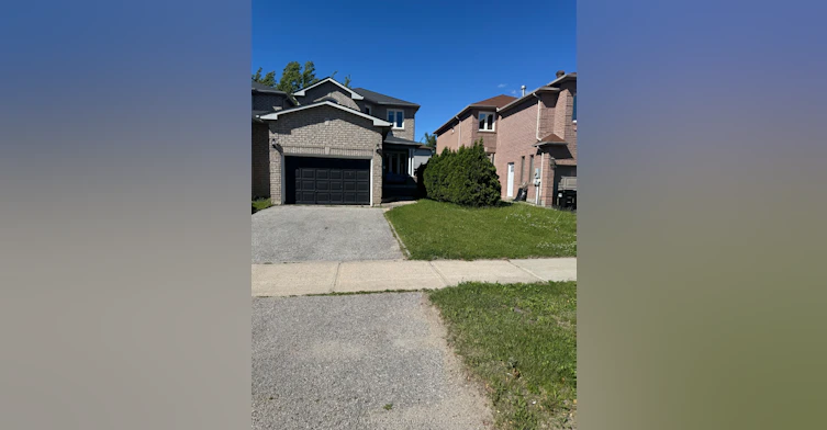 118 Athabaska Road, Barrie, ON, L4N 8E5