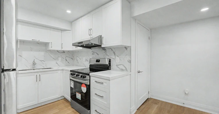 Lower-76 Nottingham Road, Barrie, ON, L9J 0L3 - 5
