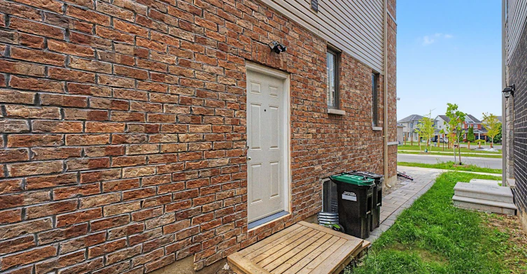 Lower-76 Nottingham Road, Barrie, ON, L9J 0L3 - 2