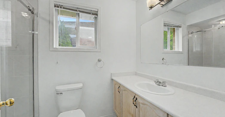 Upper-332 Harvie Road, Barrie, ON, L4N 8H7 - 6