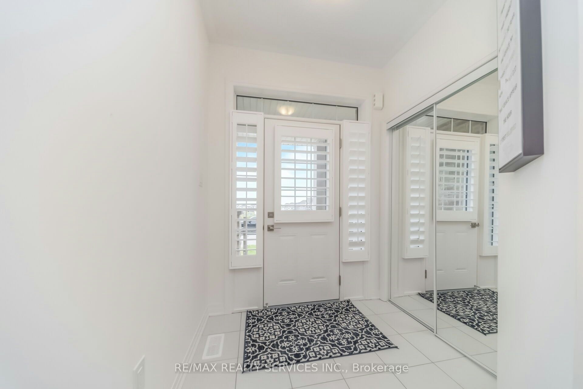 69 Kirkwood Way, Barrie, ON, L9J 0K7 - 7