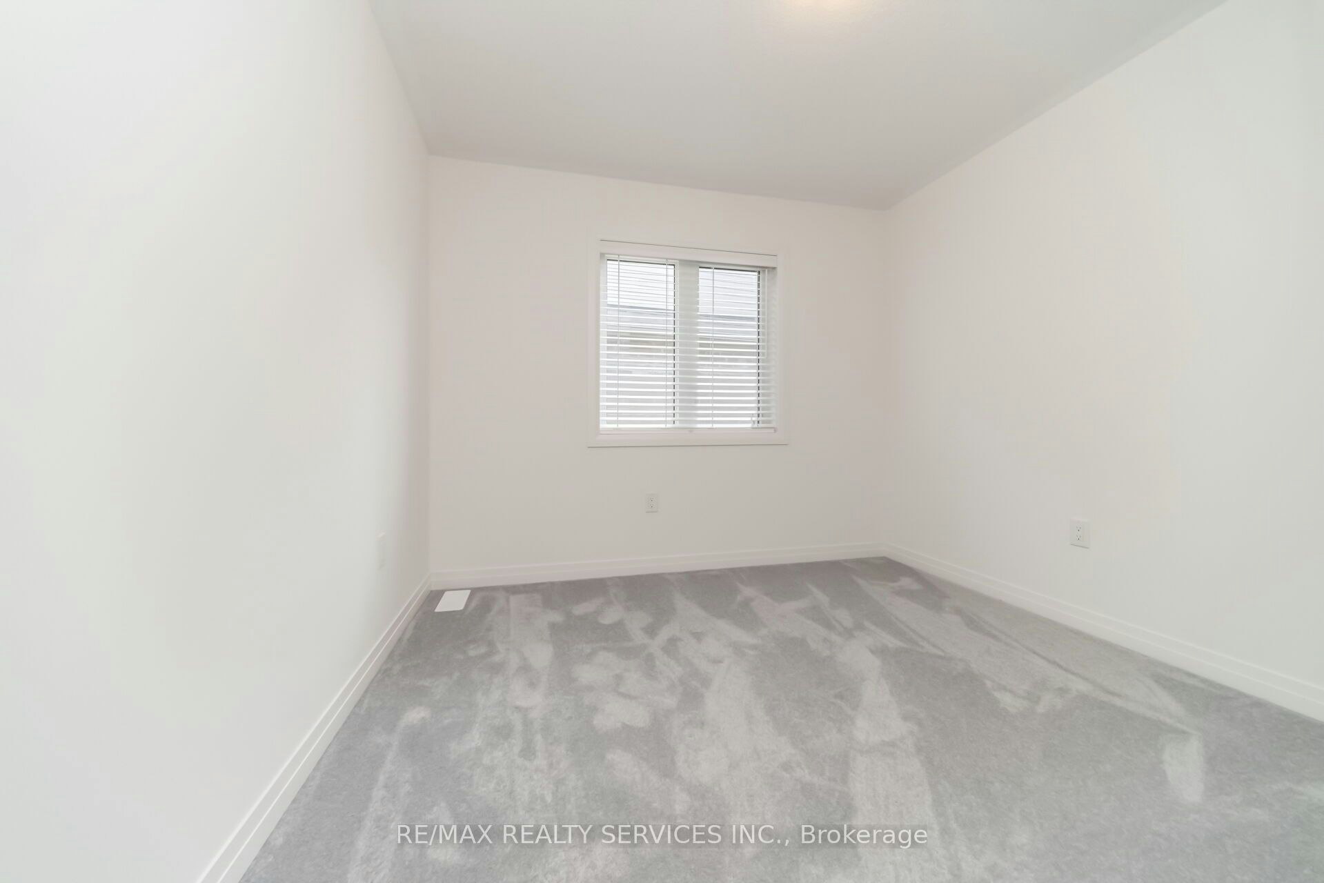 69 Kirkwood Way, Barrie, ON, L9J 0K7 - 32