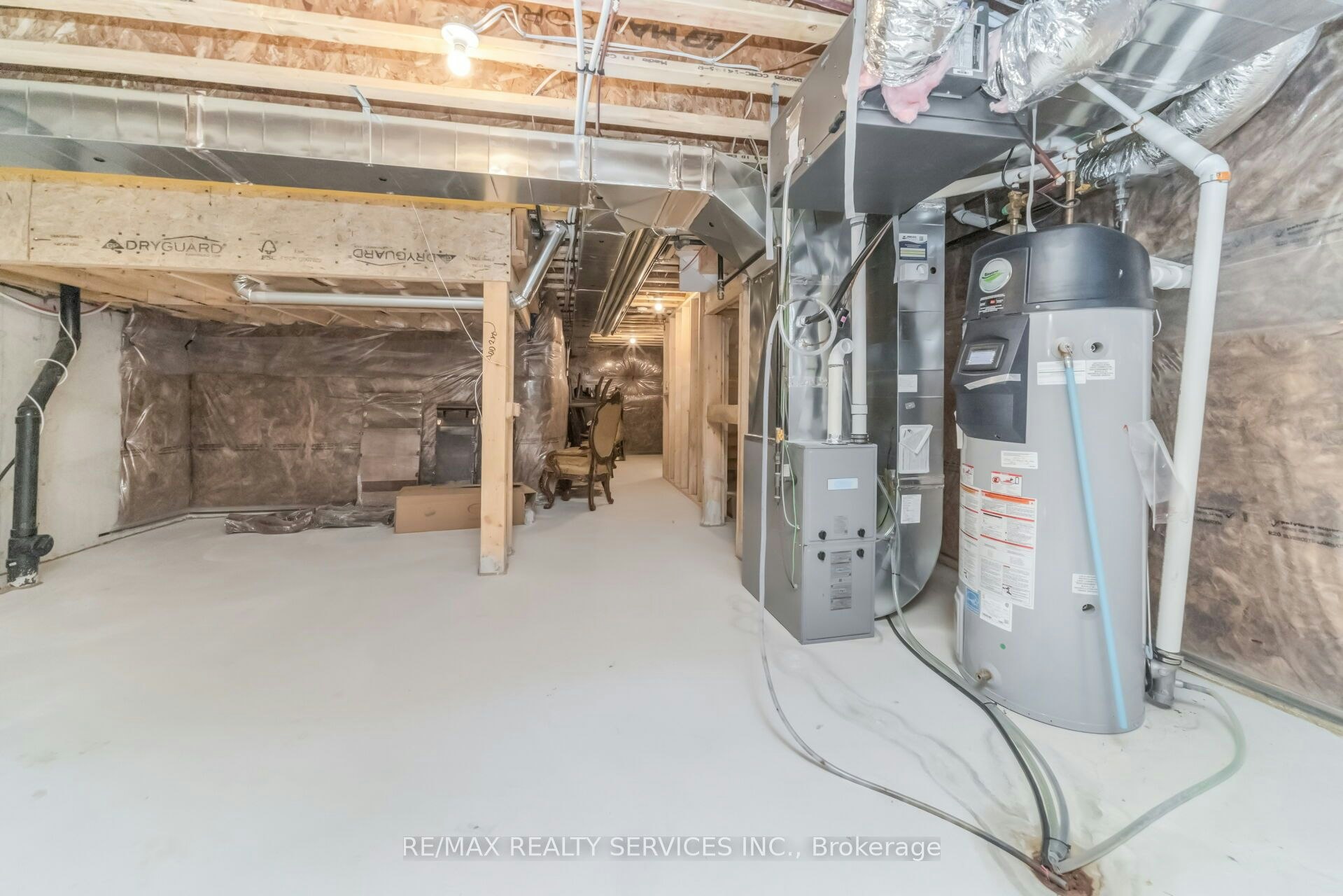 69 Kirkwood Way, Barrie, ON, L9J 0K7 - 40
