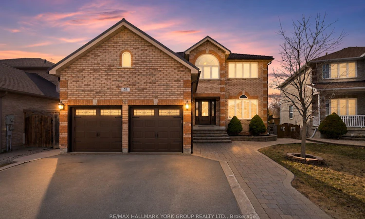 59 Carly Crescent
