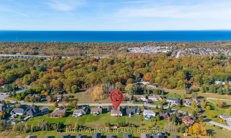 16 Wasaga Sands Drive