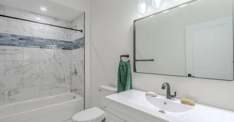 Lower-210 Patterson Road, Barrie, ON, L4N 9B8 - 8