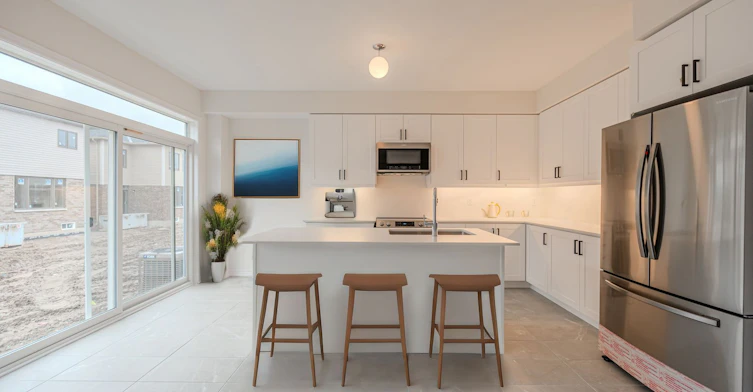 1-14 Tamworth Terrace, Barrie, ON, L9J 0W5 - 2