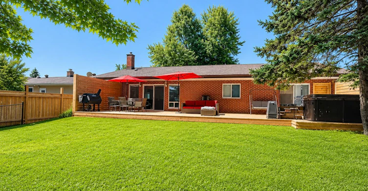 7 Pinetree Court, Ramara, ON, L0K 1B0