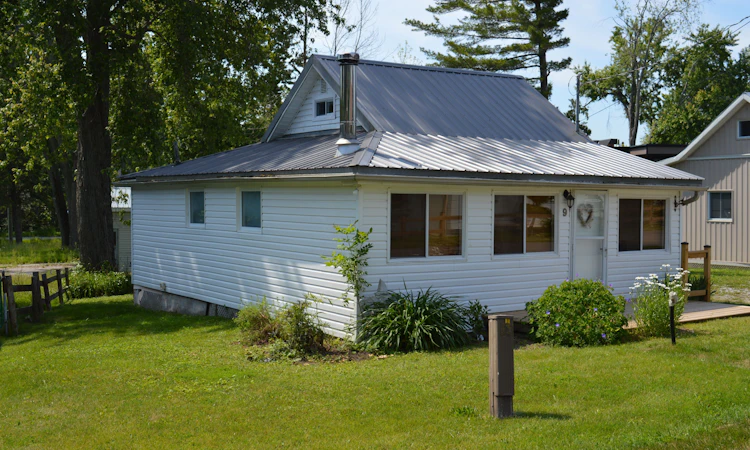 9 Ridge Avenue