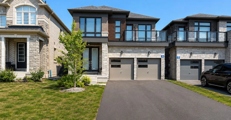 12 Sweet Cicely Street, Springwater, ON, L9X 2E2