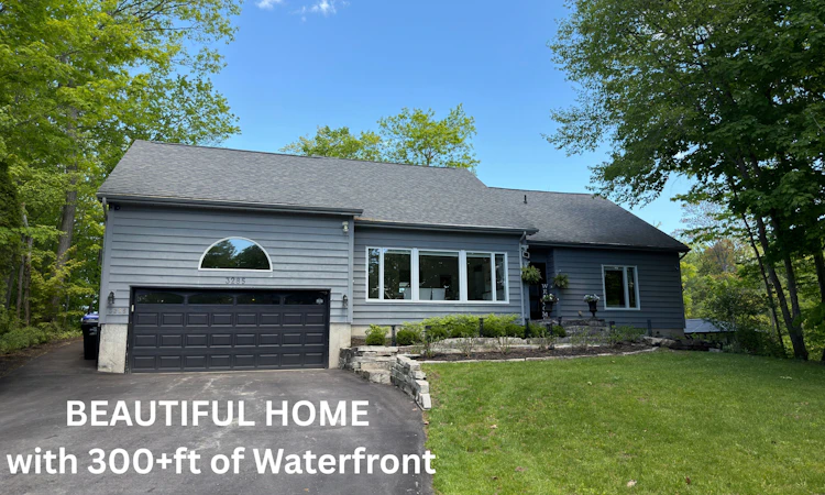 3285 Rockcliffe Court