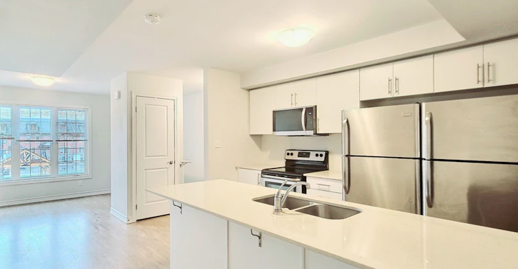 1-246 Penetanguishene Road, Oro-Medonte, ON, L4M 7C2 - 11
