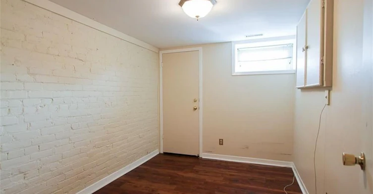 Lower level-115 Collier Street, Barrie, ON, L4M 1H2 - 4
