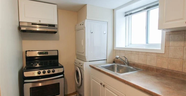 Lower level-115 Collier Street, Barrie, ON, L4M 1H2 - 2