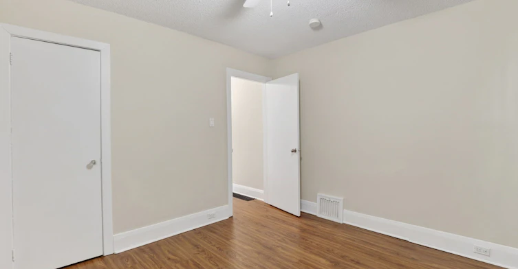 MAIN-30 Penetang Street, Barrie, ON, L4M 1V6 - 11