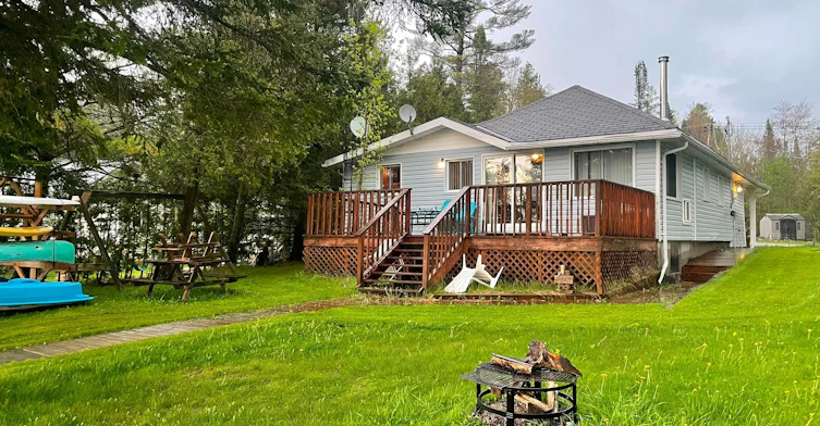 5470 Penetanguishene Road, Springwater, ON, L0L 1P0 - 4