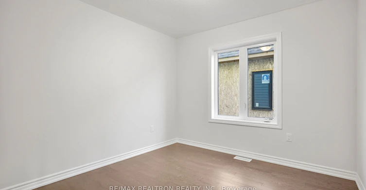 21 Prudhoe Terrace, Barrie, ON, L9S 2Z8 - 23