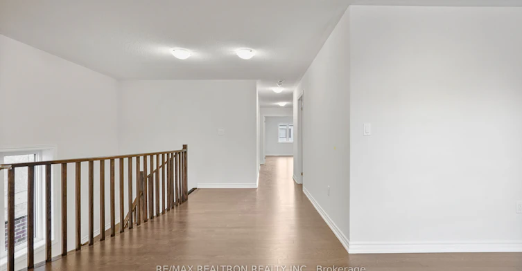 21 Prudhoe Terrace, Barrie, ON, L9S 2Z8 - 21