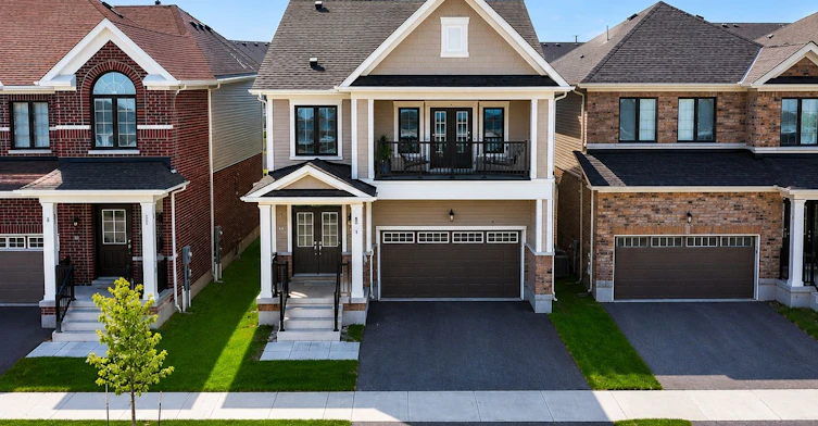 21 Prudhoe Terrace, Barrie, ON, L9S 2Z8
