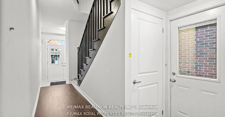 21 Prudhoe Terrace, Barrie, ON, L9S 2Z8 - 5