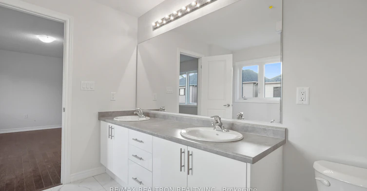 21 Prudhoe Terrace, Barrie, ON, L9S 2Z8 - 29