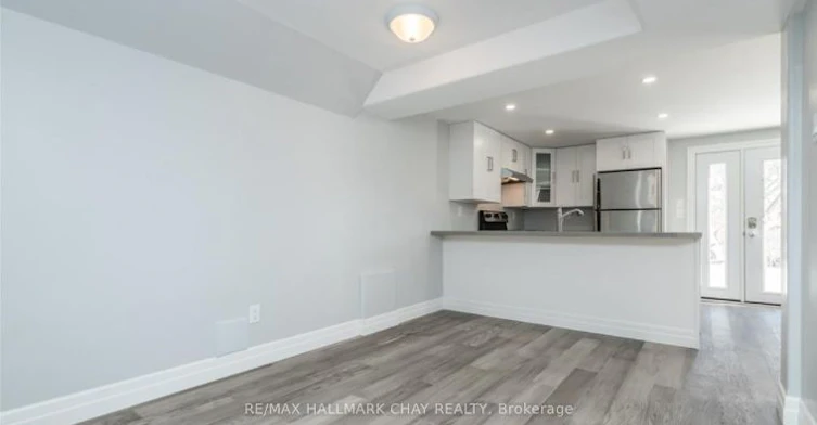 lower-33A Grove Street E, Barrie, ON, L4M 2N8 - 6