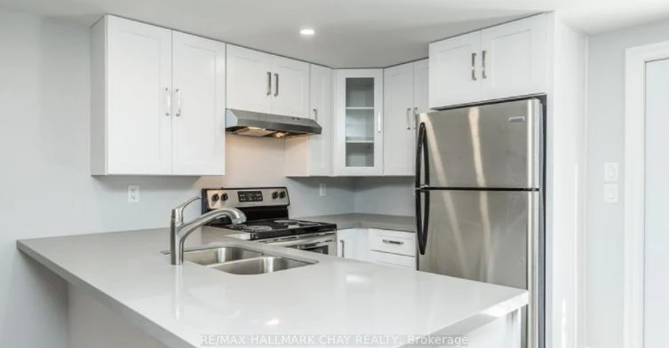 lower-33A Grove Street E, Barrie, ON, L4M 2N8 - 8