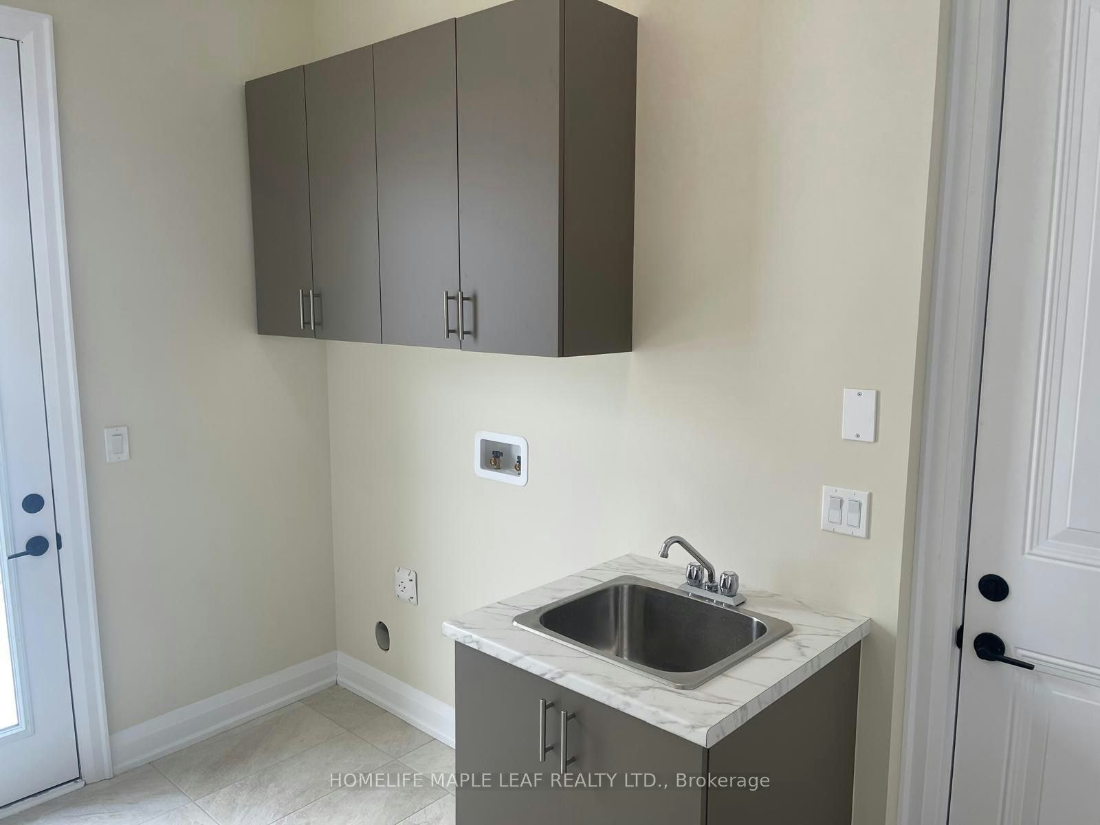 28 Pearsall Place, Oro-Medonte, ON, L0L 2L0 - 9