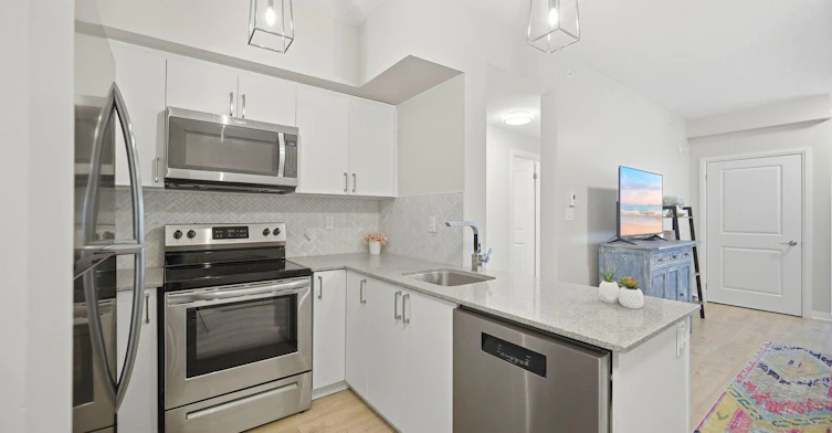 208-295 Cundles Road E, Barrie, ON, L4M 0K8 - 15