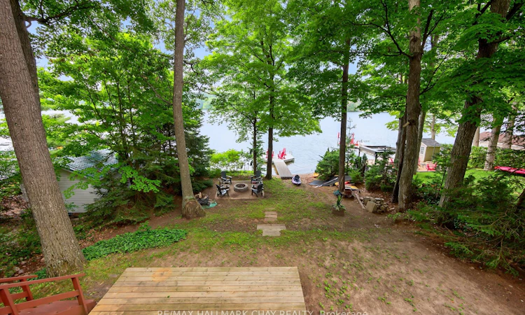 176 Farlain Lake Road E