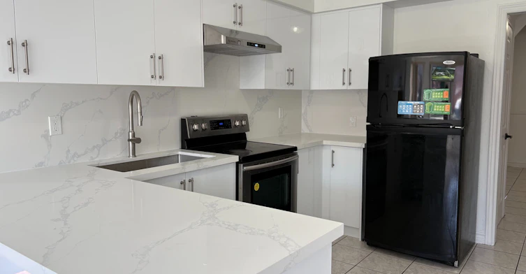 195 Johnson Street, Barrie, ON, L4M 5Y9 - 4