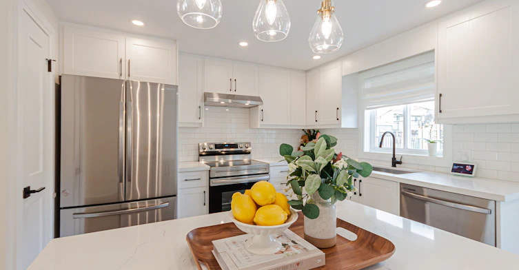 5 Selkirk Crescent, Barrie, ON, L4N 8G2 - 3