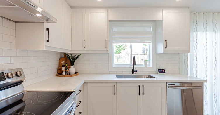 5 Selkirk Crescent, Barrie, ON, L4N 8G2 - 4