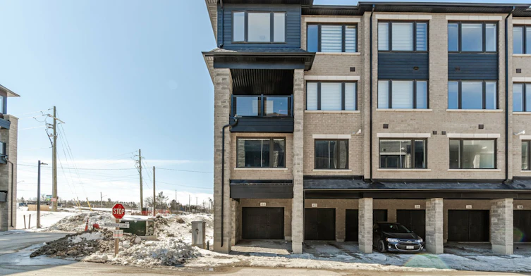 44 Magnolia Lane, Barrie, ON, L9J 0N9 - 22